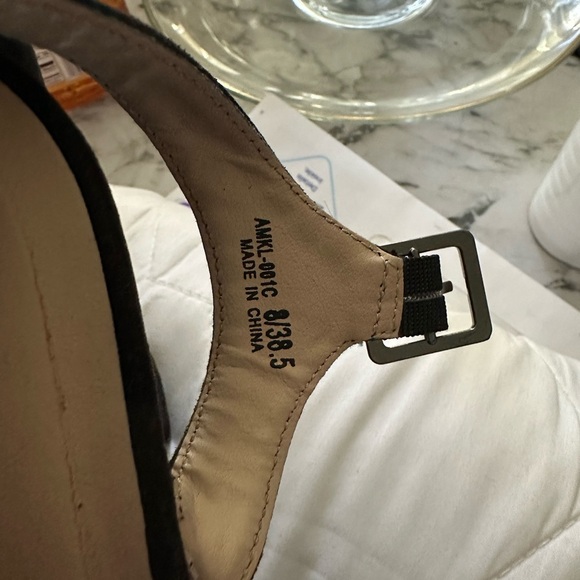 Chinese Laundry Black Heels with Silver Chain Accent - Picture 3 of 7